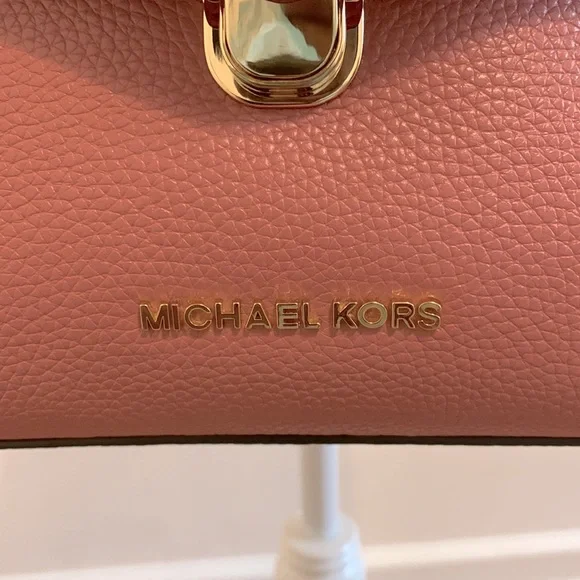 Michael Kors Medium Crossbody Bag/Satchel - Picture 3 of 10